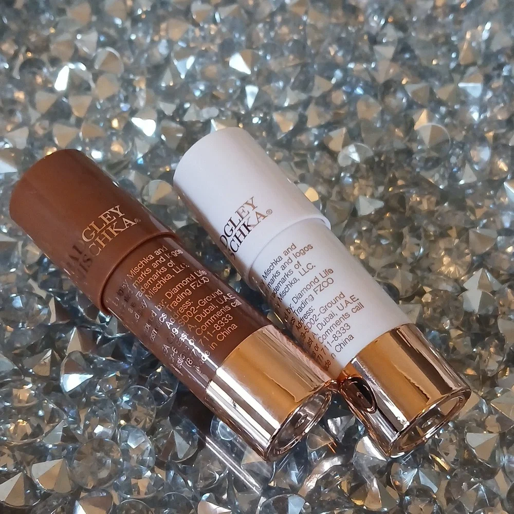 New Badgley Mischka Full Size Bronzer And Highlihter Duo Stick Set